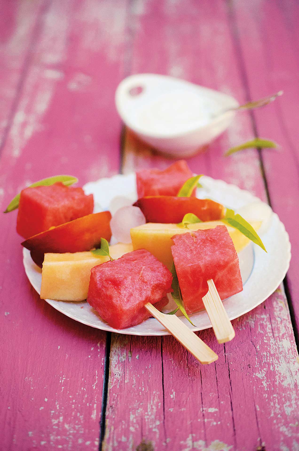 Summer fruit skewers with lemon verbena - Coop Sole