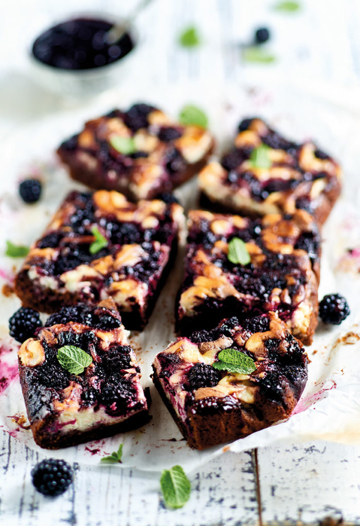 Blackberry brownies cheesecake
